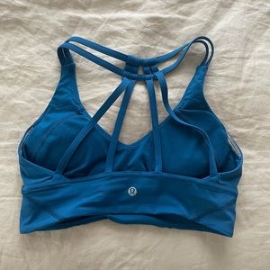 Lululemon sports bra size 6